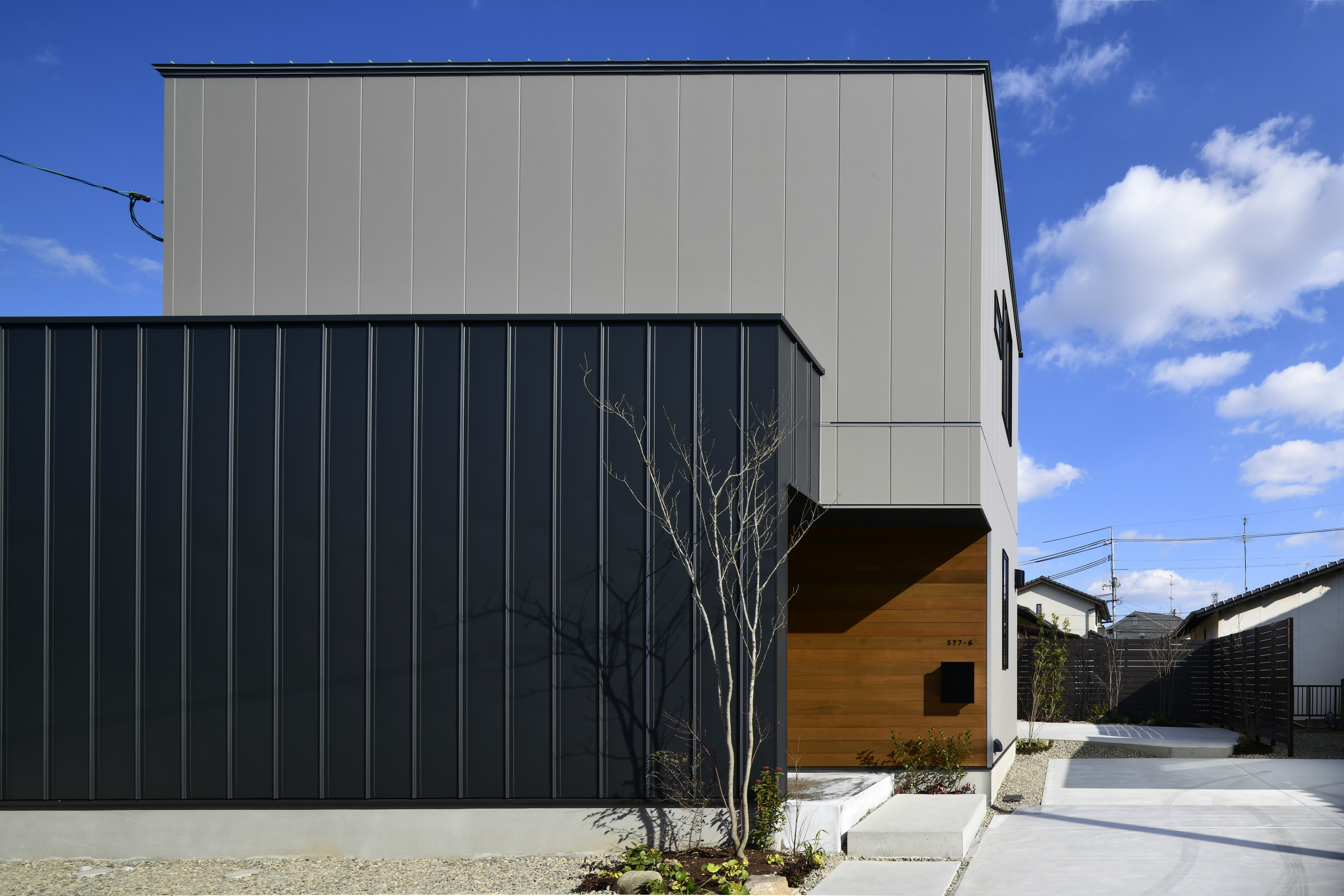 マイホームのデザインを大きく左右する外壁を住宅のプロが評価 岡山で注文住宅のかっこいいデザイン 設計施工なら建房