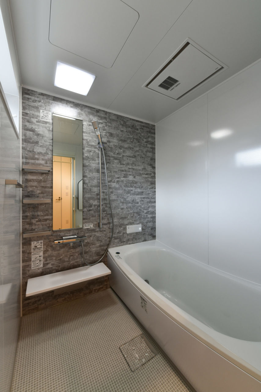 オシャレなお風呂空間はこれで決まり あなたが求める実績をご紹介 岡山で注文住宅のかっこいいデザイン 設計施工なら建房